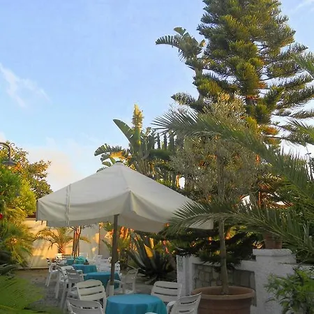 Terme Castaldi מלון